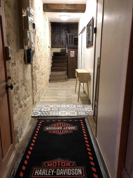 Suite De Charme Au Pied De La Cathedrale ล็อง ภายนอก รูปภาพ